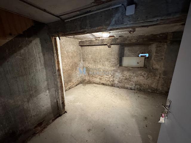 Location Place de parking 12 m2 Montbrison