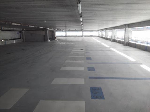 Location Place de parking 12 m2 Lille