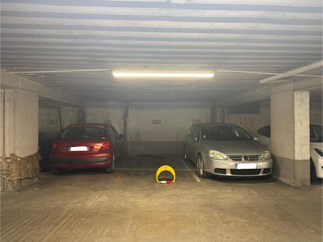 Location Place de parking 12 m2 Perpignan