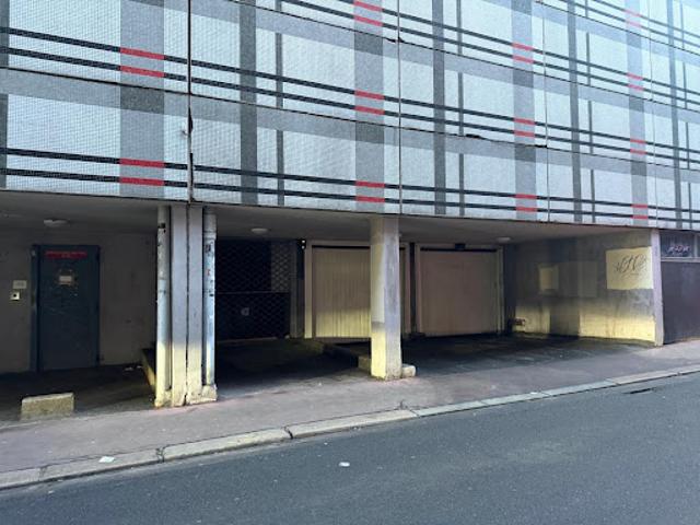 Location Place de parking 12 m2 Saint Etienne