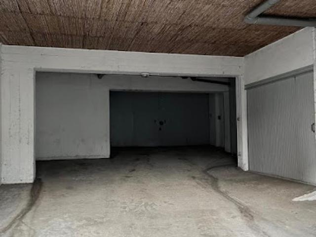 Location Place de parking 12 m2 Saint Etienne