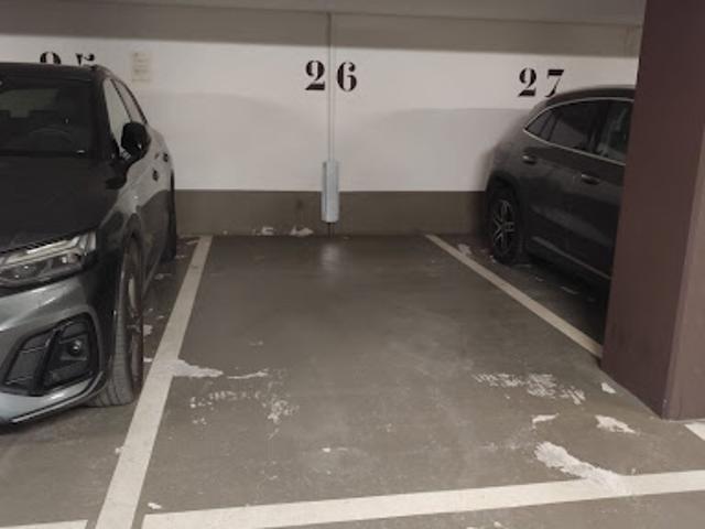 Location Place de parking 12.5 m2 Paris 18ème