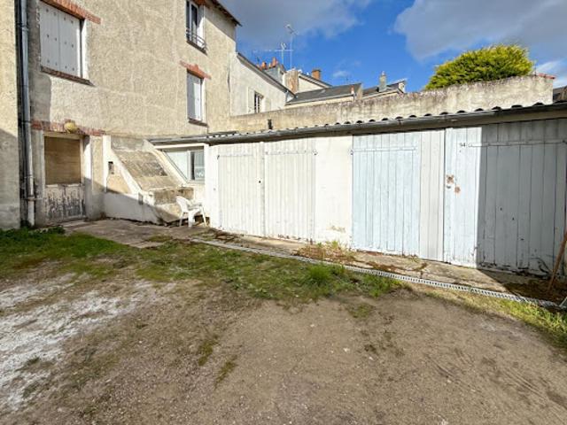 Location Place de parking 13 m2 Orleans