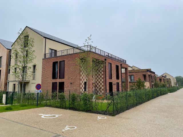 Location Place de parking 25 m2 Senlis