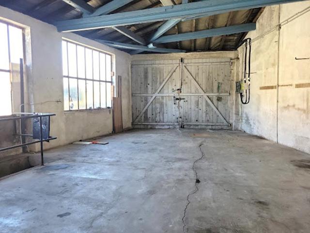 Location Place de parking 80 m2 Le Creusot