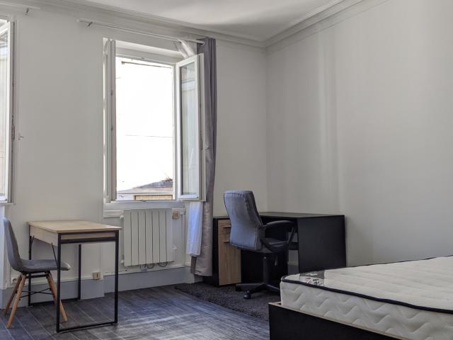 LOCATION PLEIN CENTRE APPARTEMENT