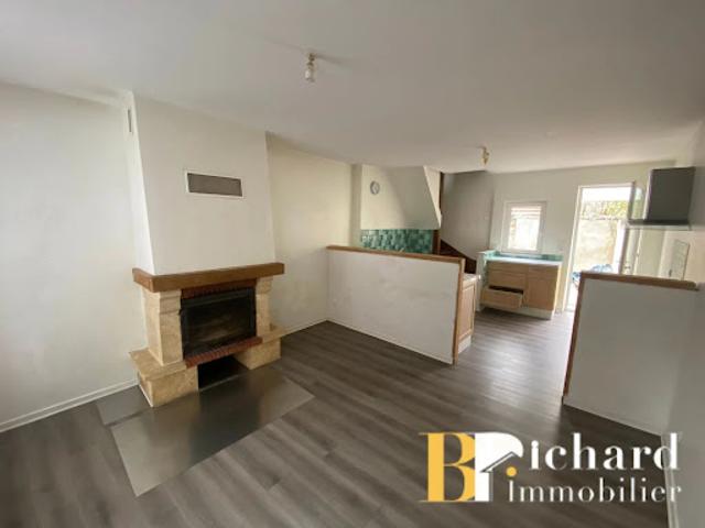 Location Propriété 3 pièces 50.57 m2 Festieux