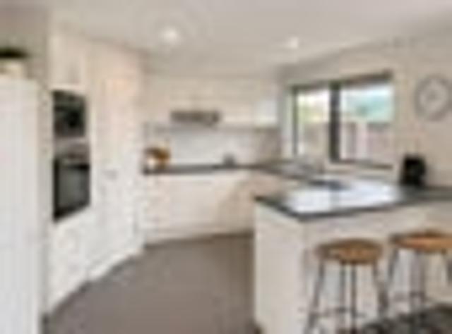 Private, Spacious & Close to Town Tick, Tick, Tick