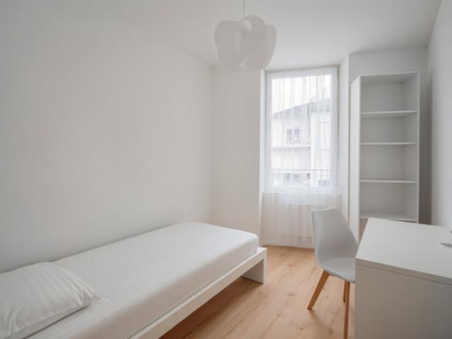location rénovée 2026 10min CHU à pied 350€HC