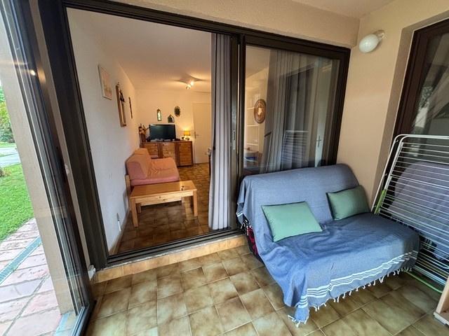 LOCATION SAISONNIÉRE ST CYPRIEN PLAGE APPARTEMENT CLIMATISÉ DANS RÉSIDENCE AVEC PISCINE