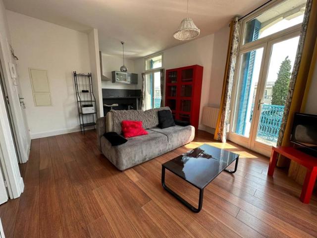 Location Spacieux T2 meublé en plein coeur de Narbonne !