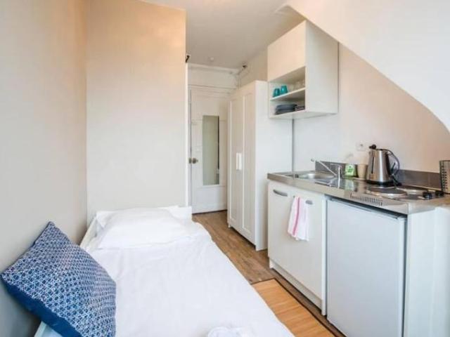 Location studette Paris 17ème Marché Levis