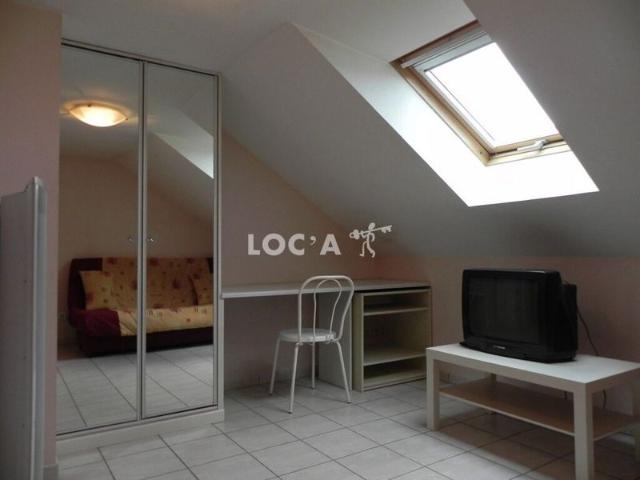 Location Studio 14 m² à Dijon 460 ¤ CC /mois