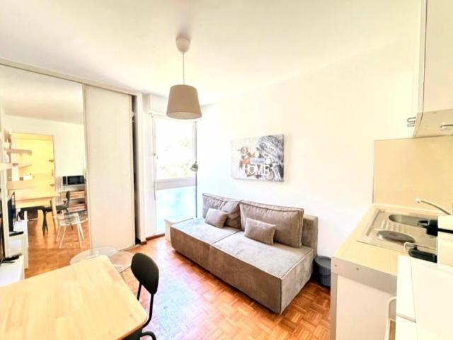Location studio 15 m²
