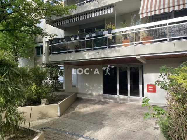 Location Studio 18 m² à Lyon 4 500 ¤ CC /mois