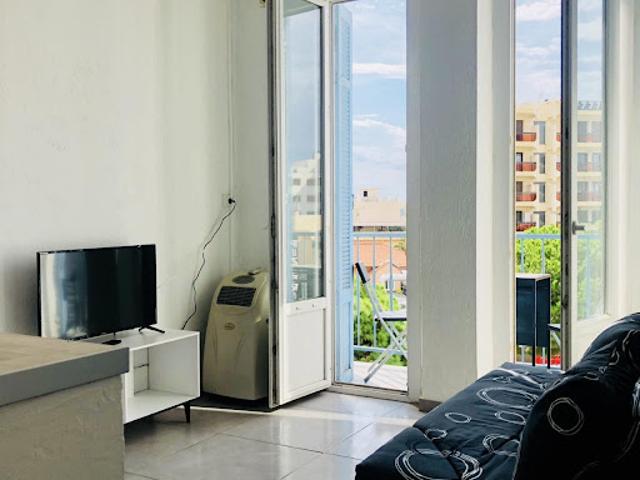 Location Studio 1 pièce 18 m2 Antibes