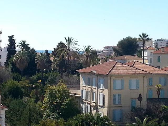 Location Studio 1 pièce 18 m2 Cannes la bocca