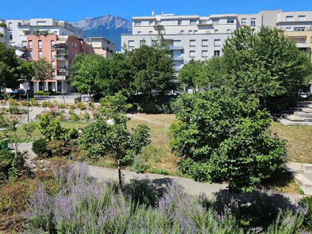 Location Studio 1 pièce 18 m2 Grenoble