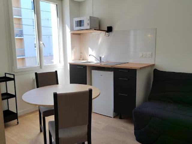 Location Studio 1 pièce 18 m2 Saint Brieuc
