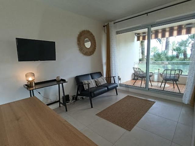 Location Studio 1 pièce 21 m2 Cannes la bocca