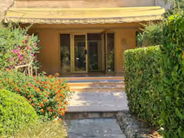 Location Studio 1 pièce 27 m2 Toulon