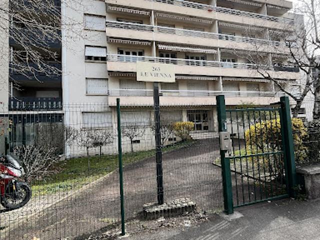 Location Studio 1 pièce 24.53 m2 Venissieux