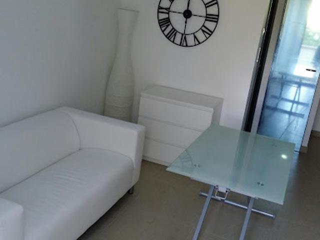 Location Studio 1 pièce 24 m2 Aix en Provence