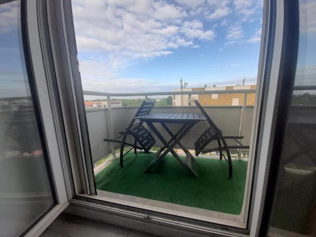 Location Studio 1 pièce 24 m2 Nimes