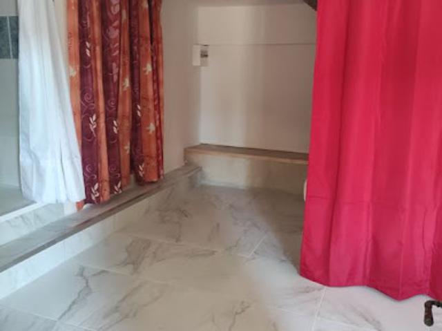 Location Studio 1 pièce 25 m2 Baracé