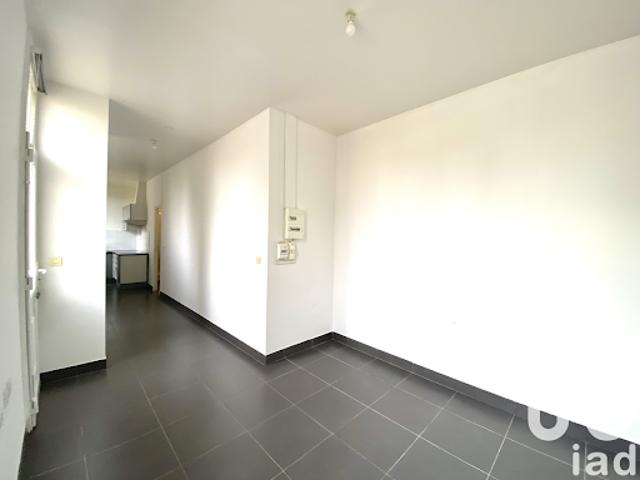Location Studio 1 pièce 26 m2 Villeneuve Saint Georges