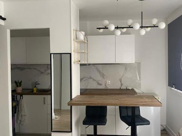 Location Studio 1 pièce 28 m2 Courbevoie