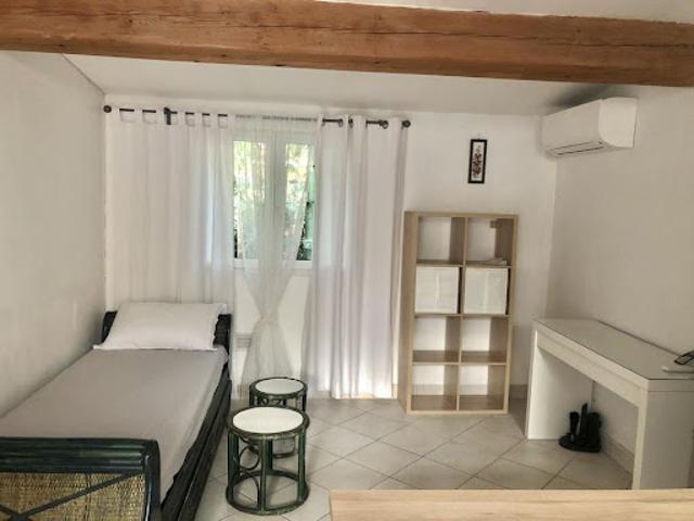 Location Studio 1 pièce 33 m2 Toulon