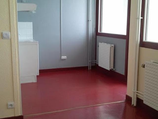 Location Studio 1 pièce 33 m2 Roanne