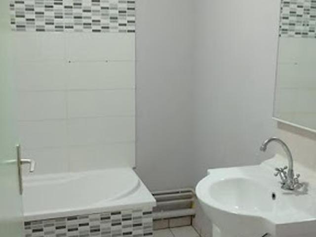 Location Studio 1 pièce 30 m2 Acheres