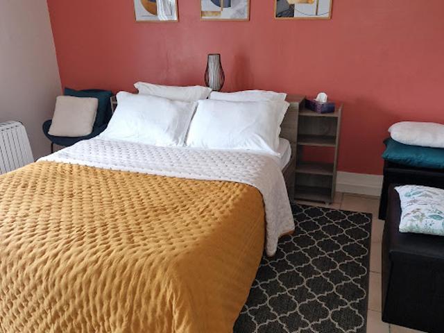 Location Studio 1 pièce 30 m2 Saintes