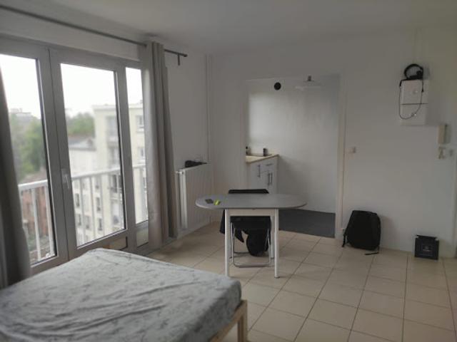 Location Studio 1 pièce 31 m2 Clichy