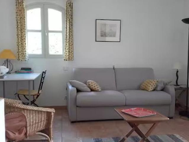 Location Studio 1 pièce 32 m2 Aix en Provence