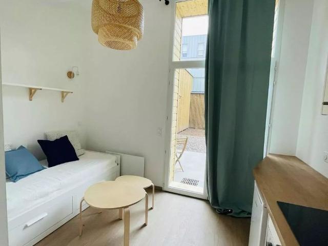 Location Studio 1 pièces 18 m2 à Saint Quentin