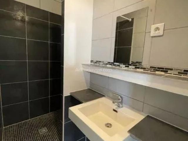 Location Studio 1 pièces 22 m2 à Martigues