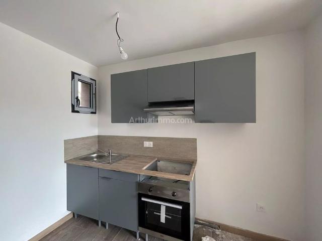 Location Studio 1 pièces 30 m2 à Martigues