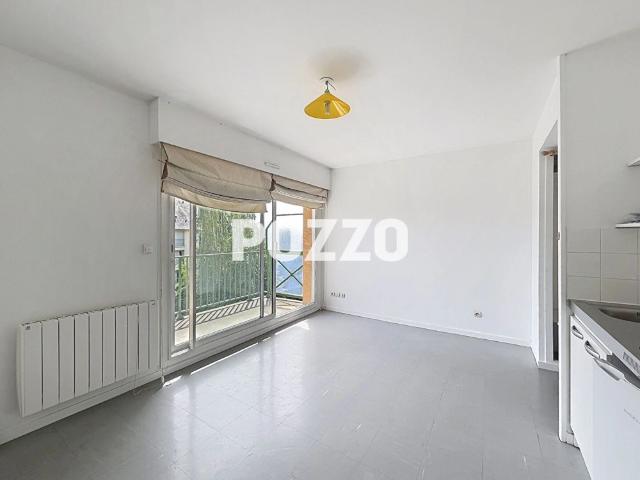 LOCATION STUDIO 20 M² RUE BASSE CAEN
