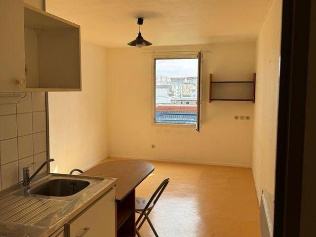 Location Studio 20m² dans résidence étudiante