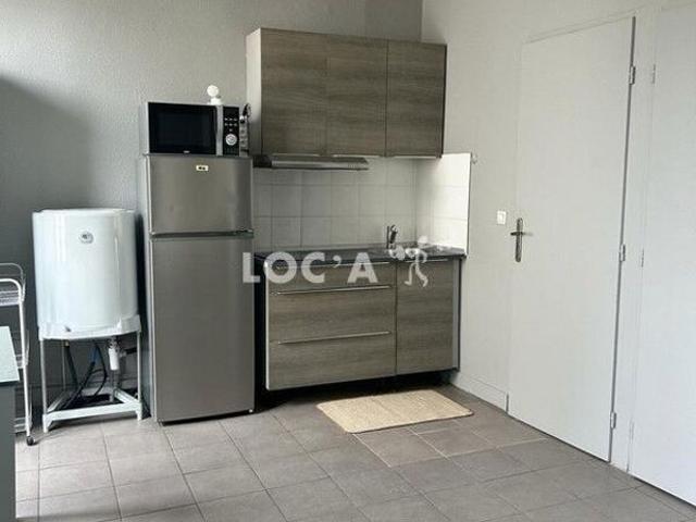 Location Studio 22 m² à Saint Fons 590 ¤ CC /mois