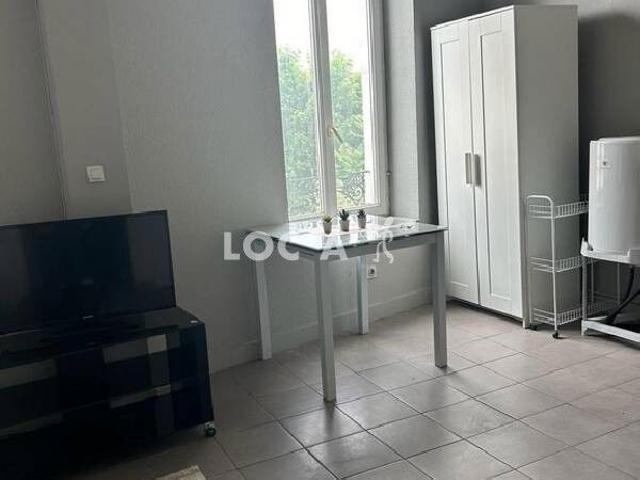 Location Studio 22 m² à Saint Fons 590 ¤ CC /mois