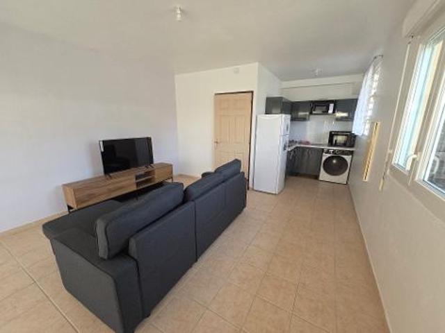 Location Studio 23 m2 avec Jardinet