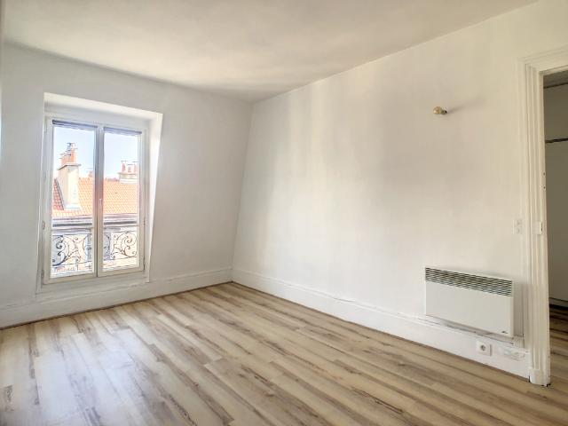 location studio 23 m² paris 75014