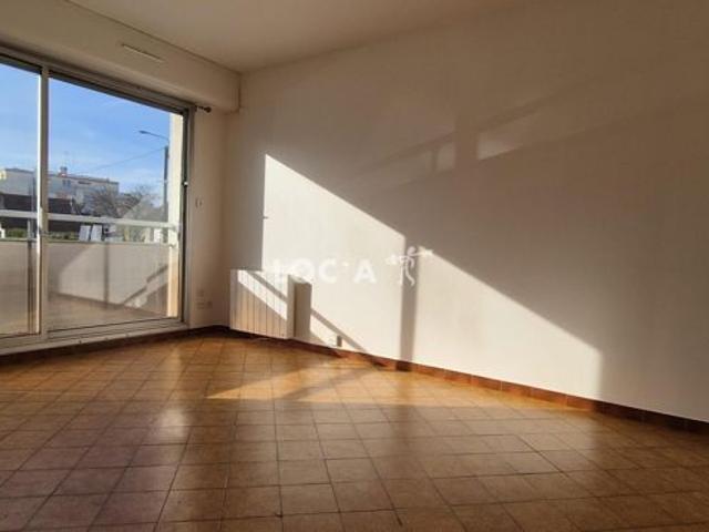 Location Studio 26 m² à Dijon 560 ¤ CC /mois