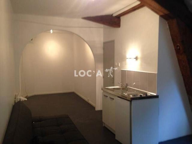 Location Studio 30 m² à Lyon 1 600 ¤ CC /mois