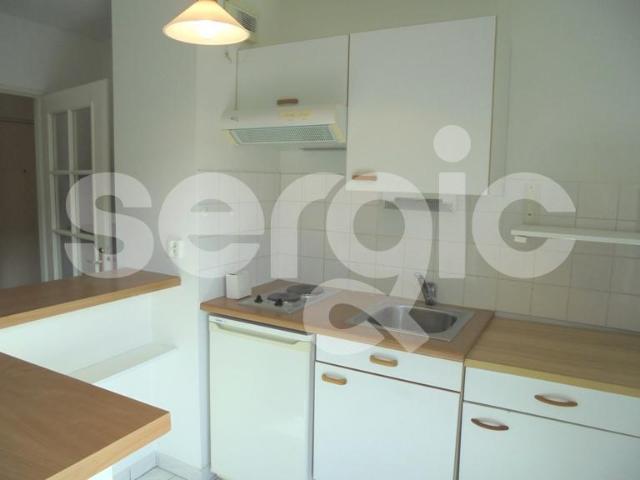 location studio 31 m² lille 59000
