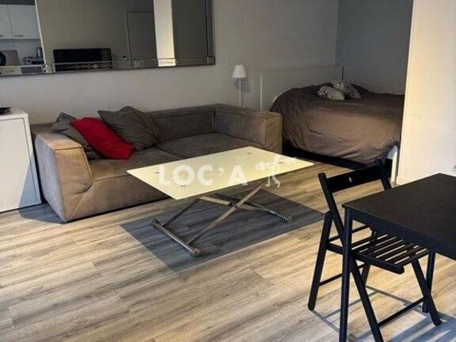 Location Studio 35 m² à Villeurbanne 770 ¤ CC /mois